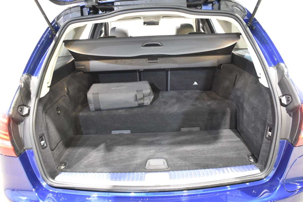 MERCEDES-BENZ CLASE C en Minoautos