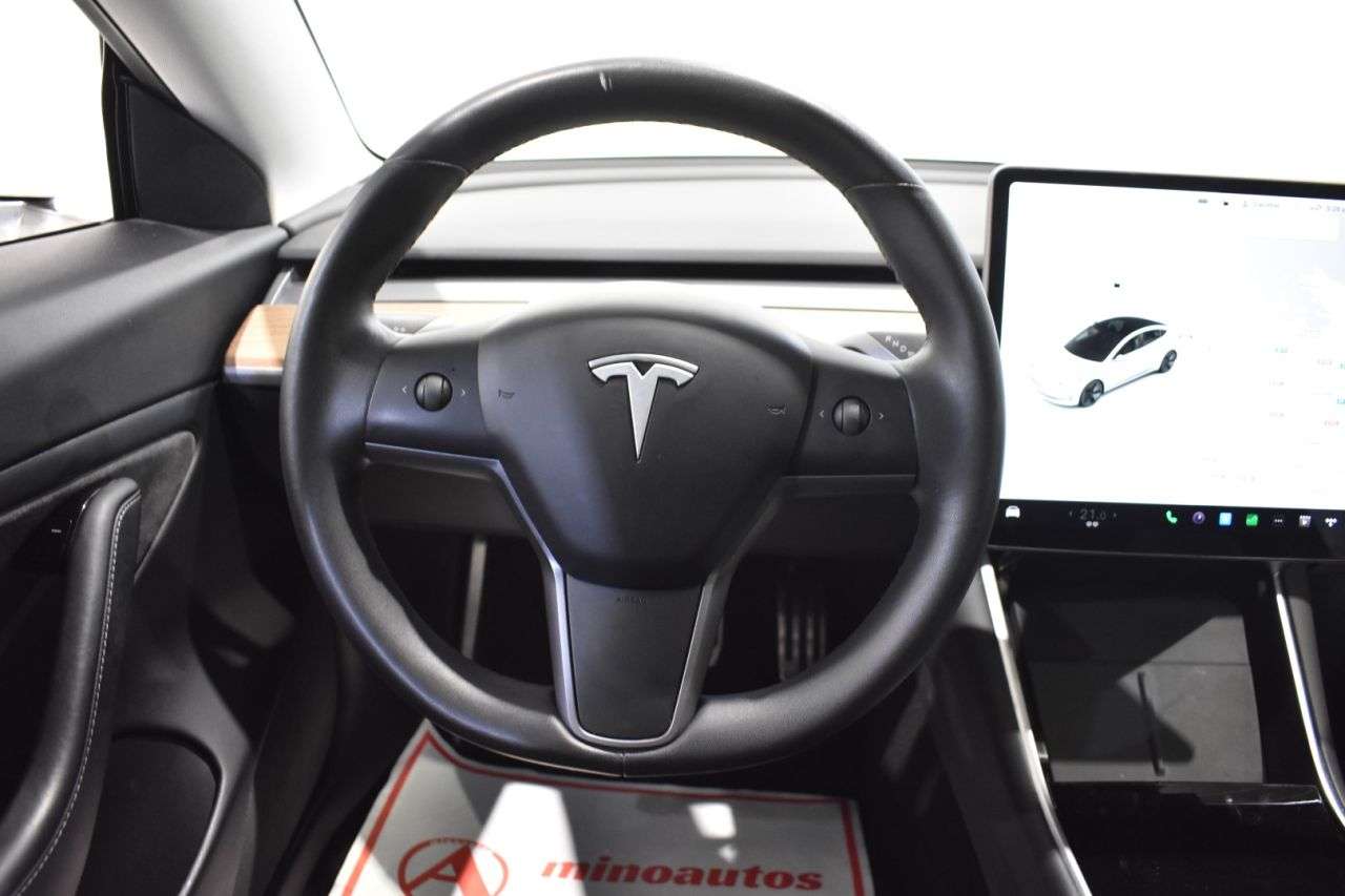 TESLA MODEL 3 en Minoautos