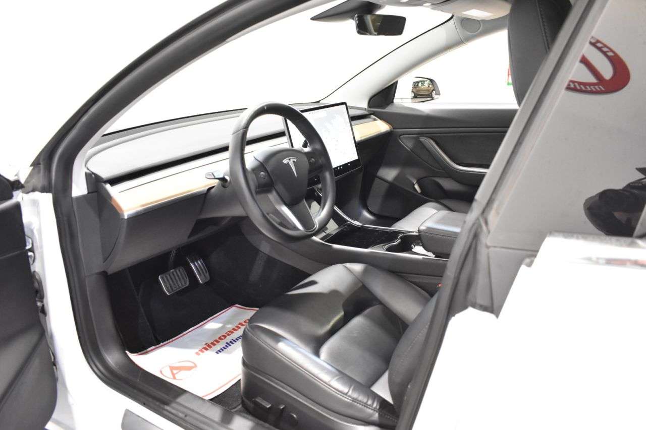 TESLA MODEL 3 en Minoautos