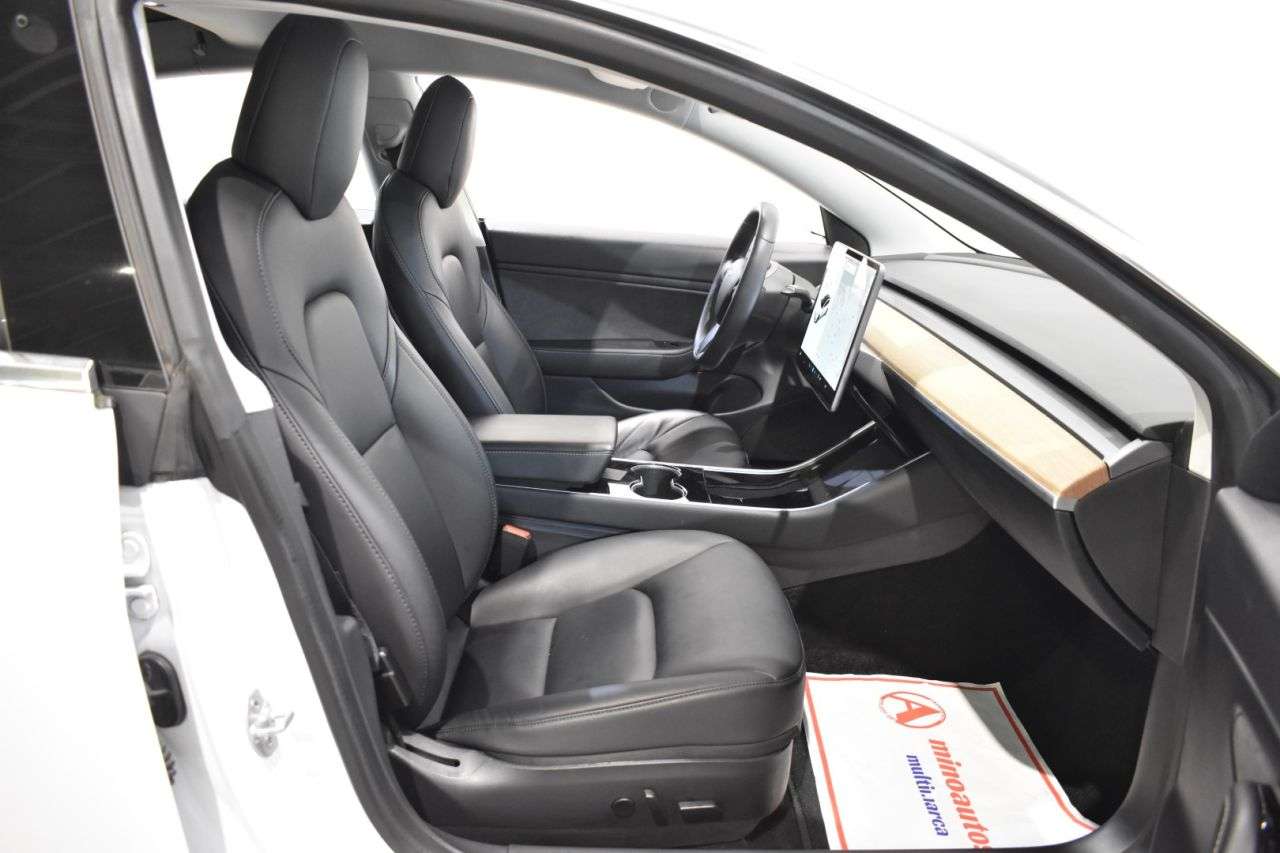 TESLA MODEL 3 en Minoautos