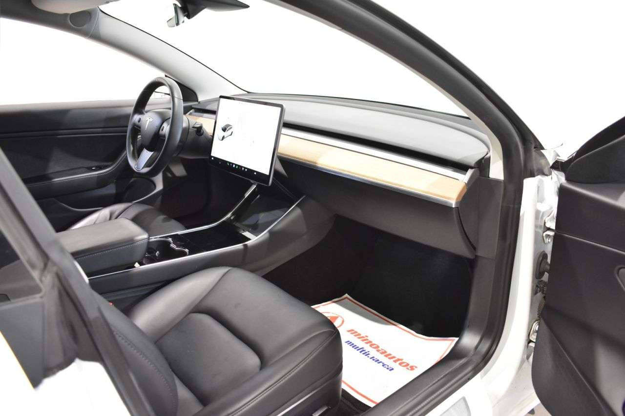 TESLA MODEL 3 en Minoautos