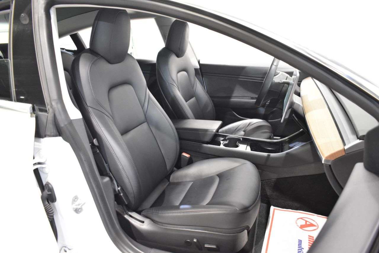 TESLA MODEL 3 en Minoautos