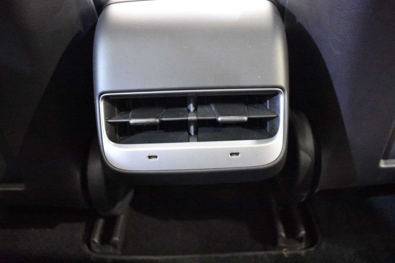 TESLA MODEL 3 en Minoautos