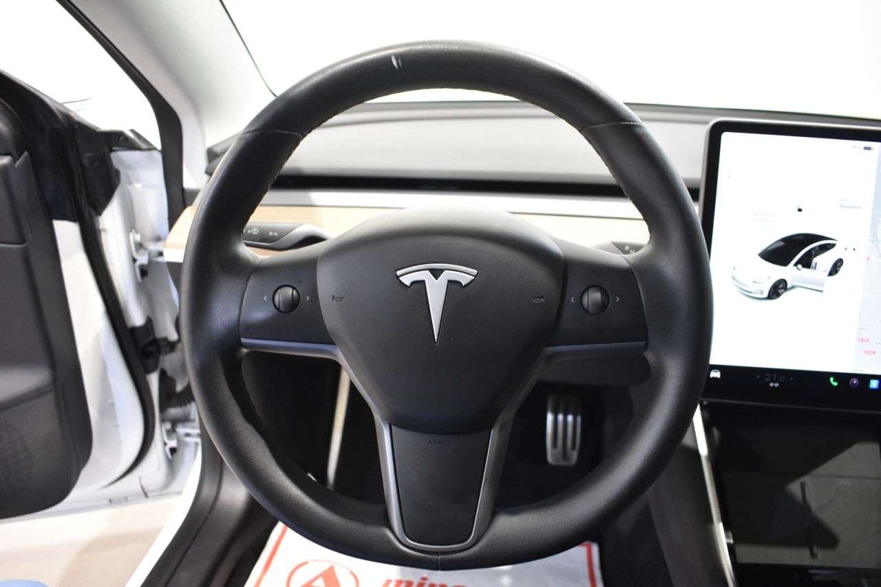 TESLA MODEL 3 en Minoautos