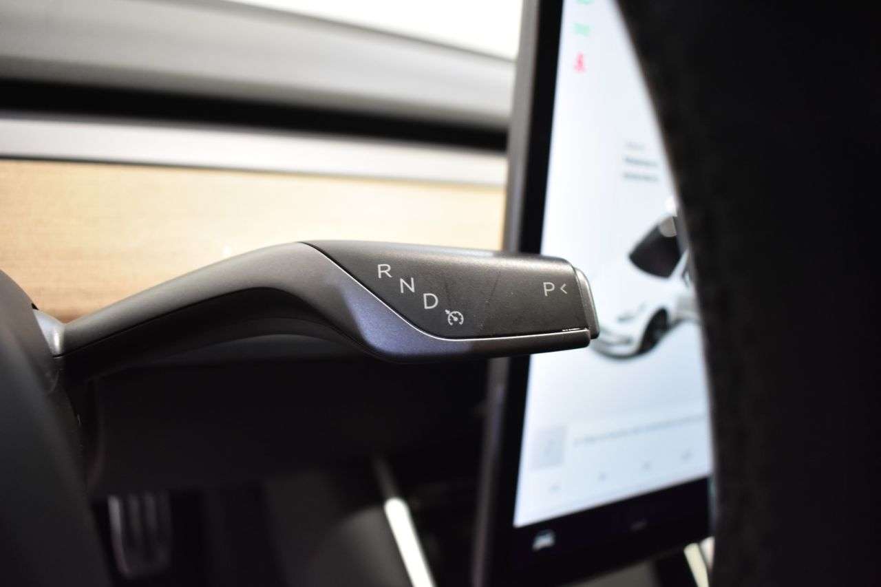 TESLA MODEL 3 en Minoautos