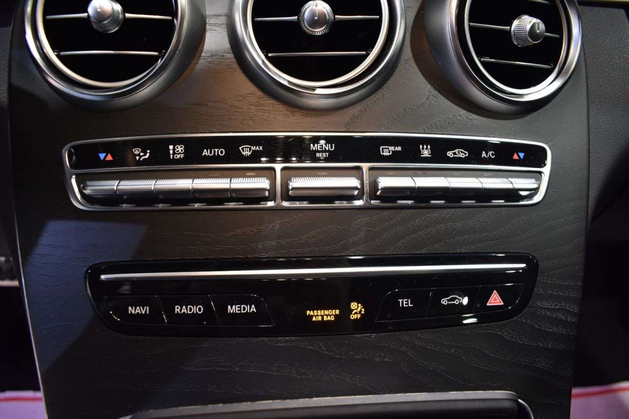 MERCEDES-BENZ CLASE C en Minoautos