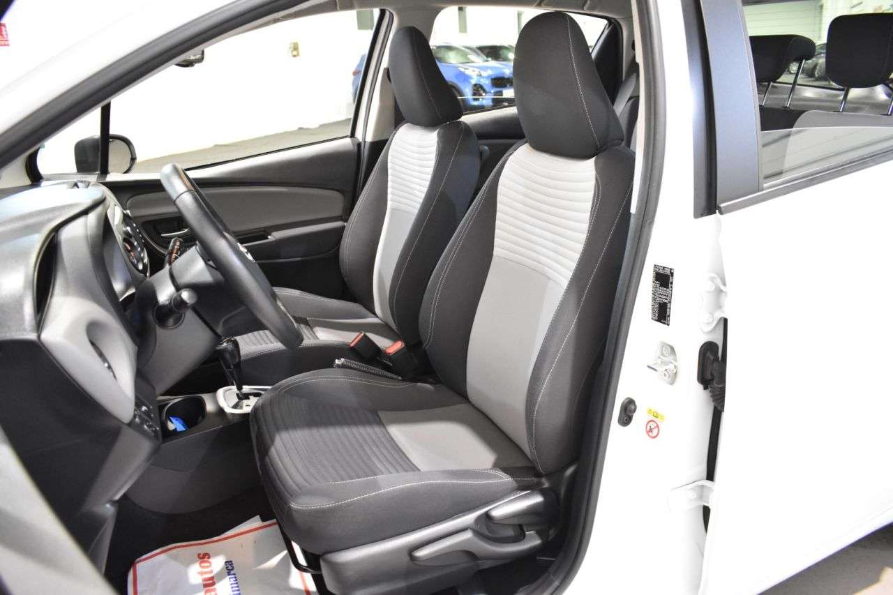 TOYOTA YARIS en Minoautos