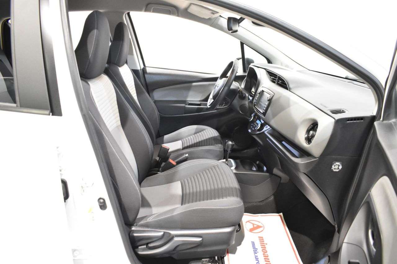 TOYOTA YARIS en Minoautos