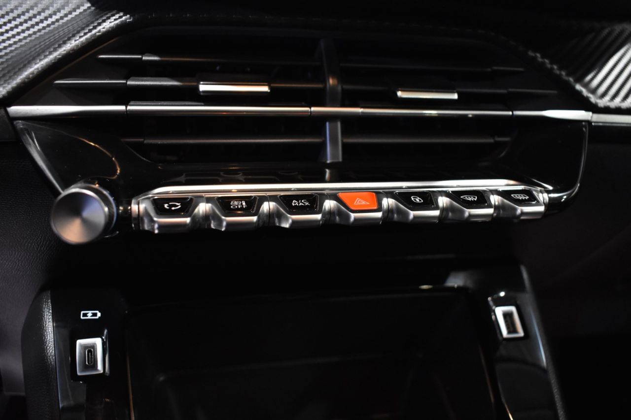 PEUGEOT 208 en Minoautos