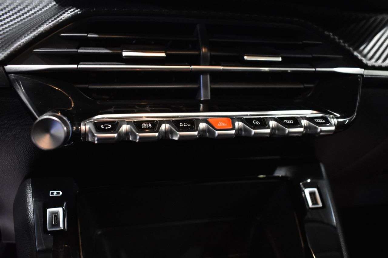 PEUGEOT 208 en Minoautos