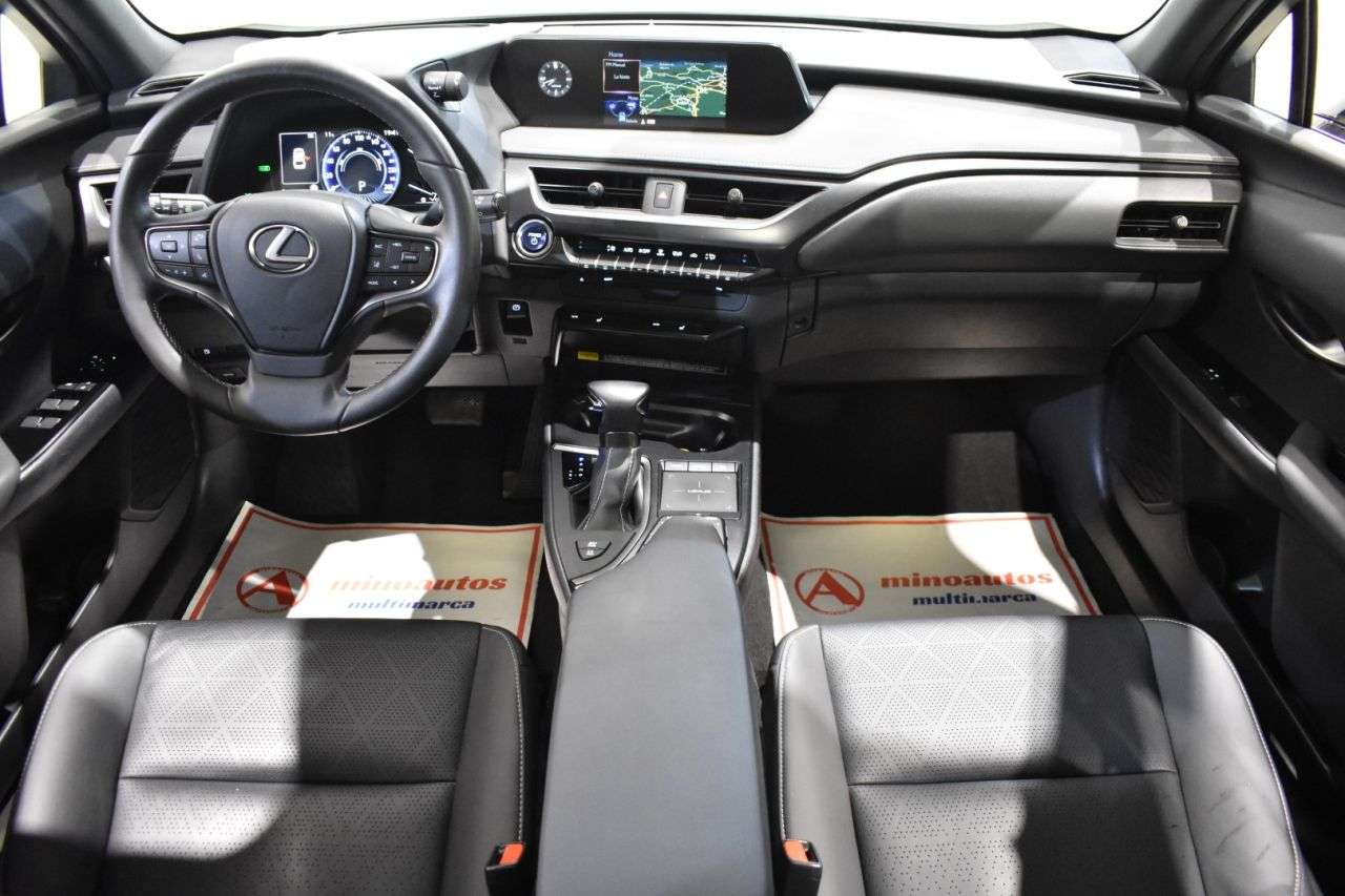 LEXUS UX en Minoautos