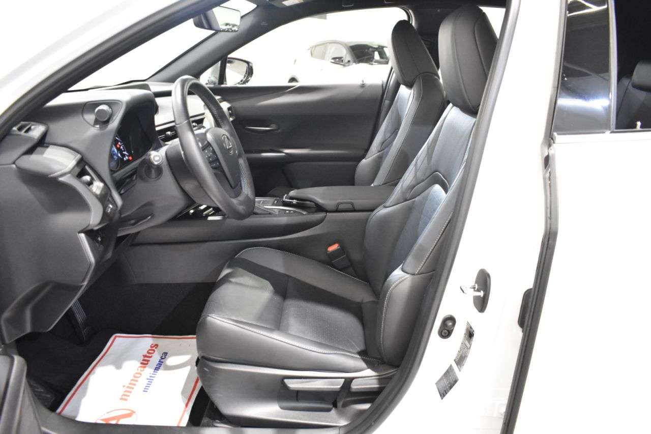 LEXUS UX en Minoautos