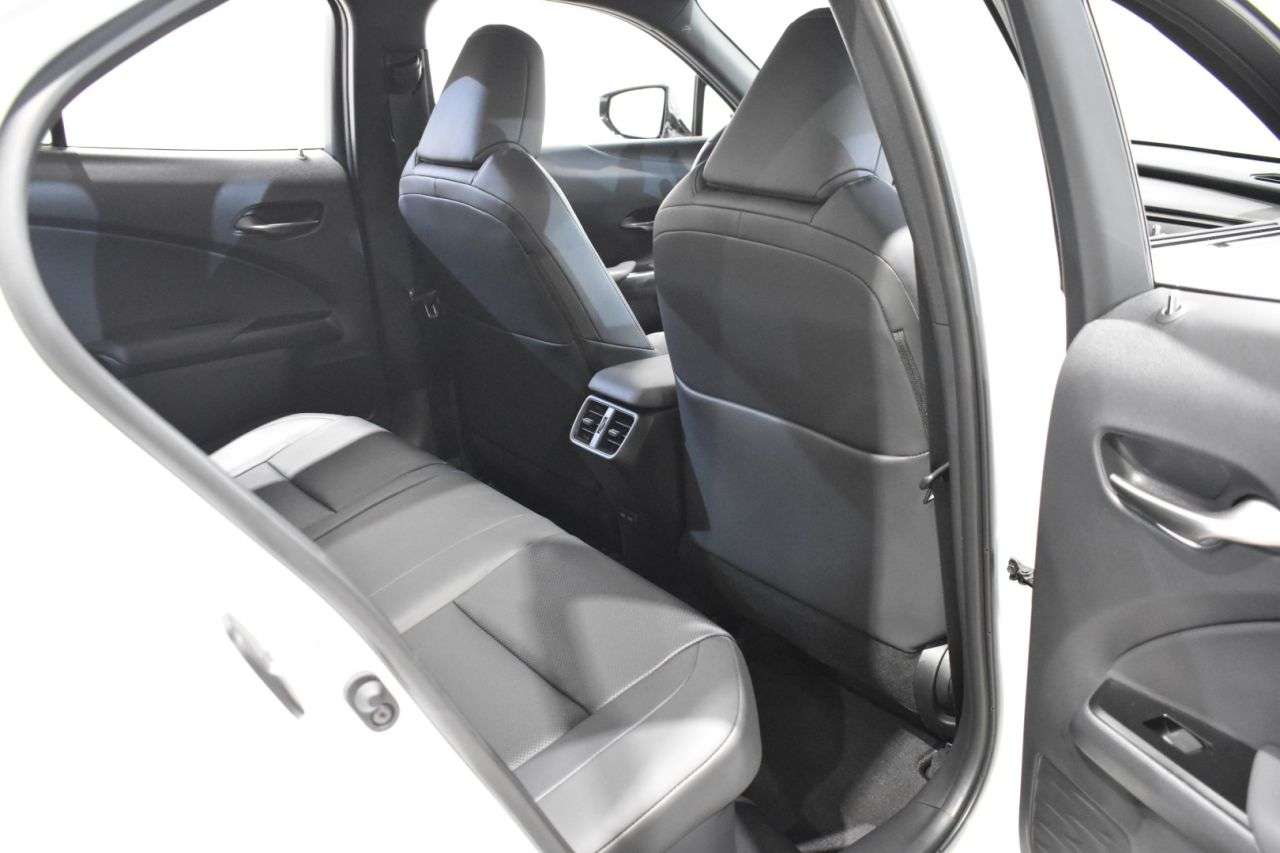 LEXUS UX en Minoautos