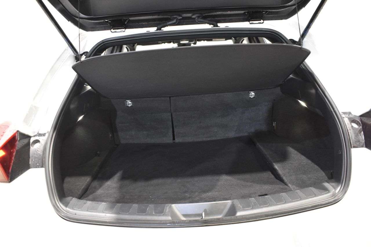 LEXUS UX en Minoautos