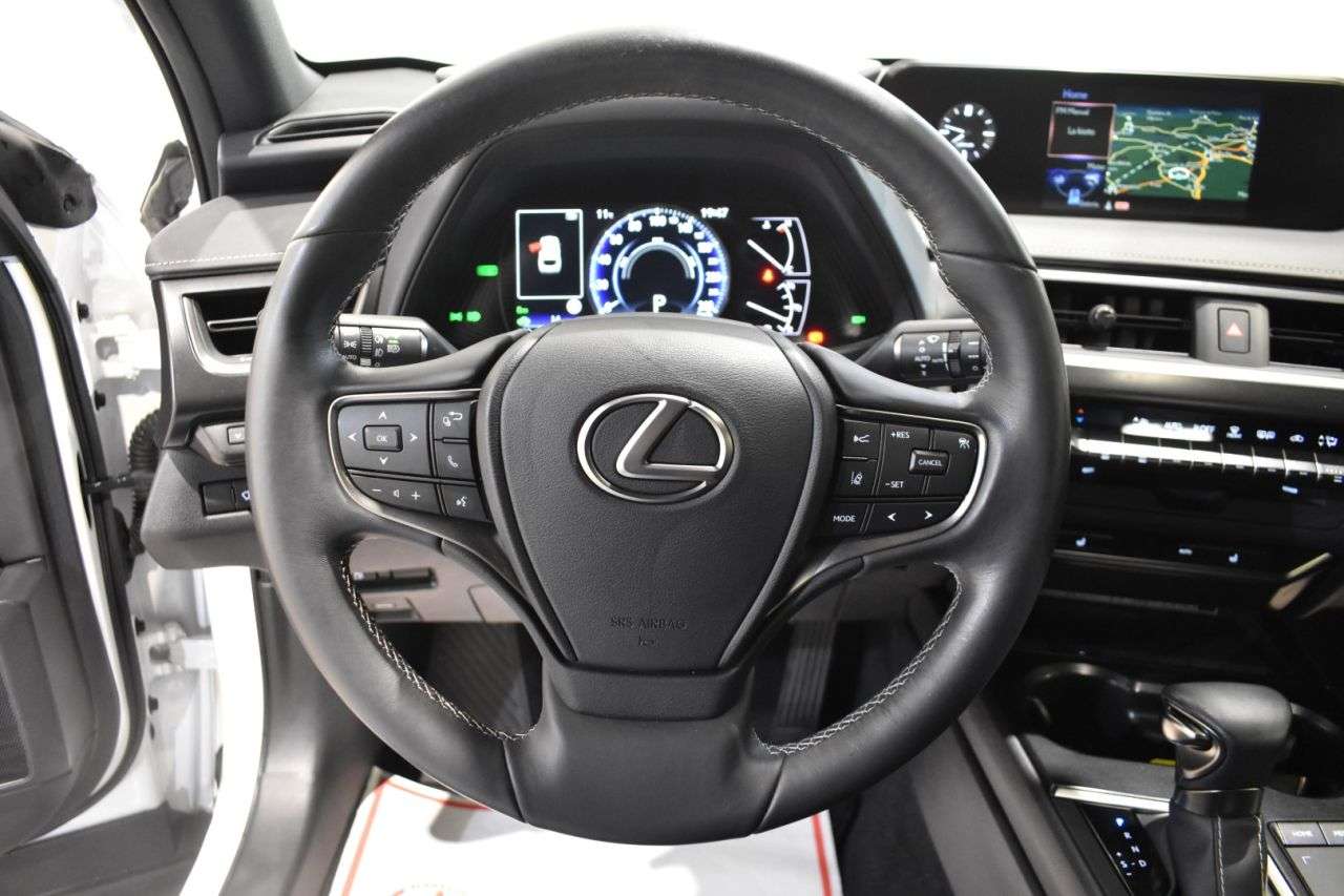 LEXUS UX en Minoautos