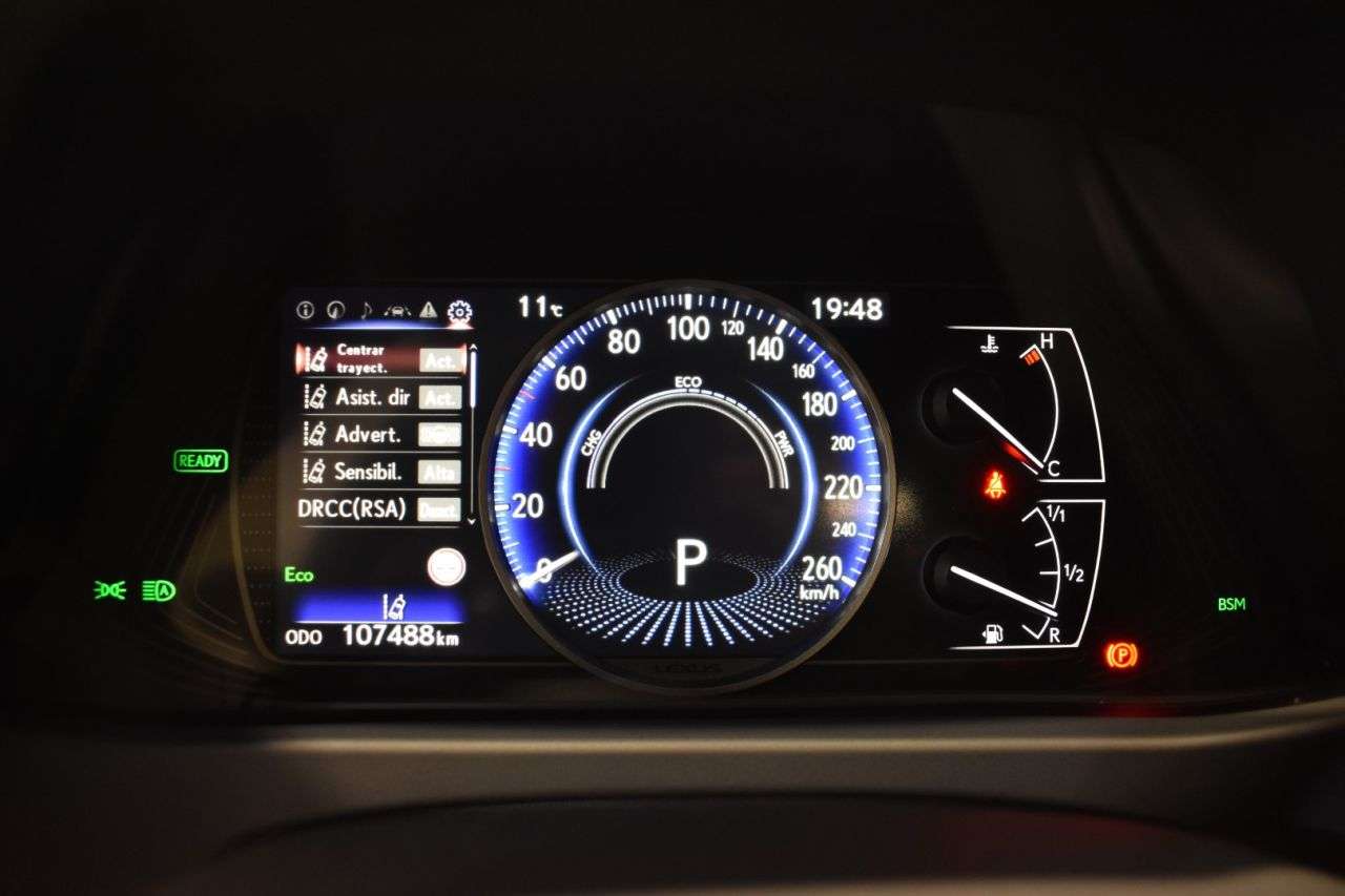 LEXUS UX en Minoautos