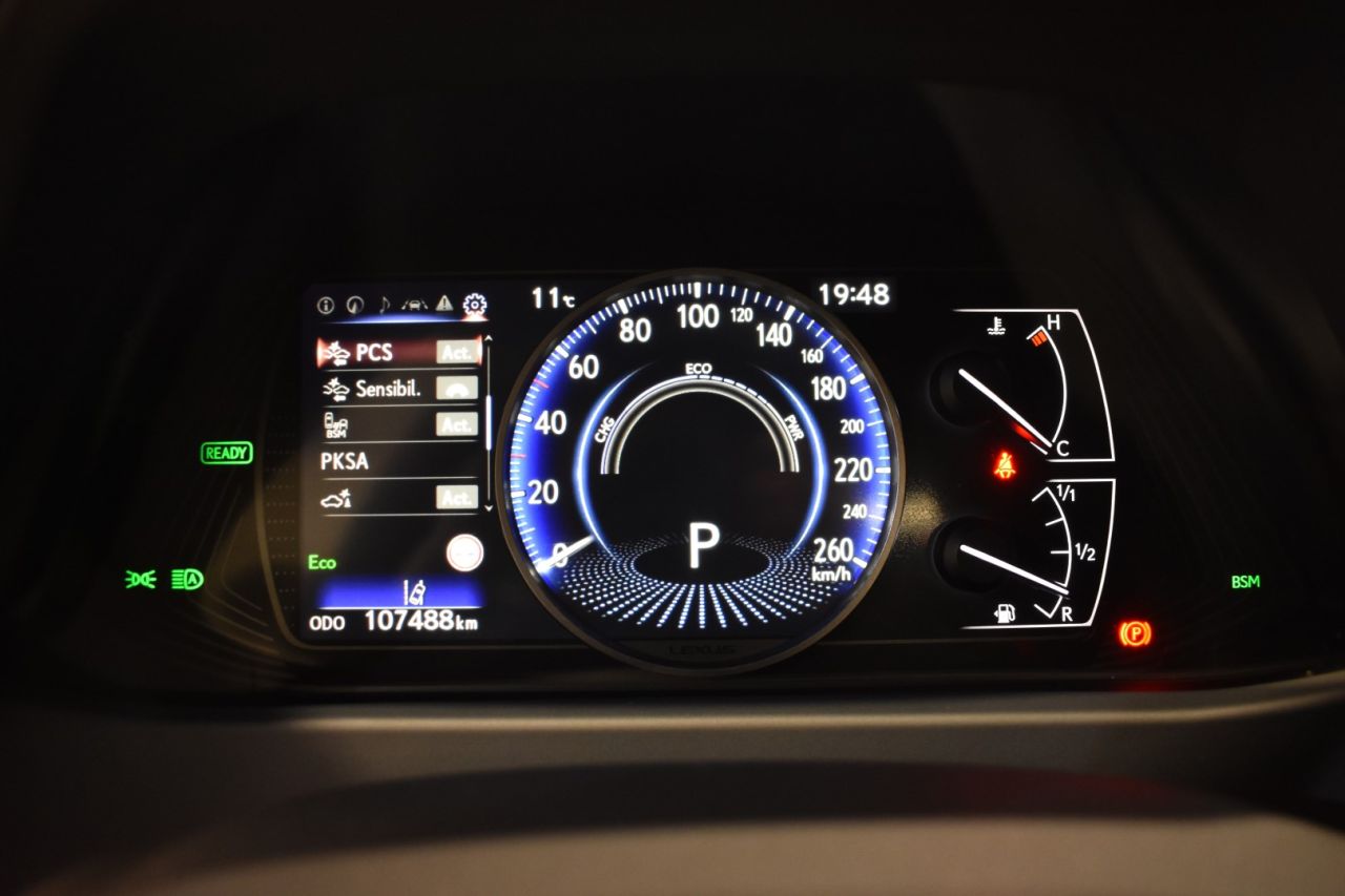 LEXUS UX en Minoautos
