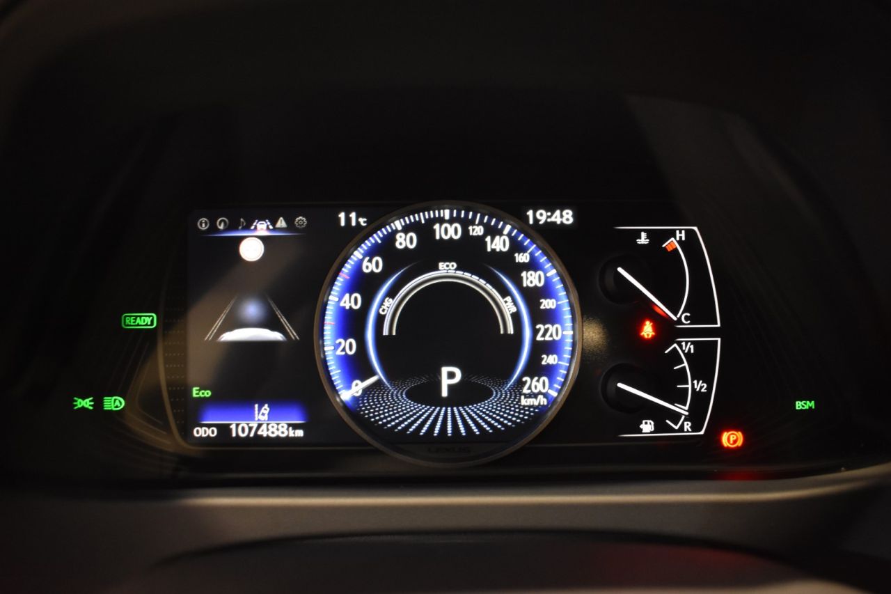 LEXUS UX en Minoautos