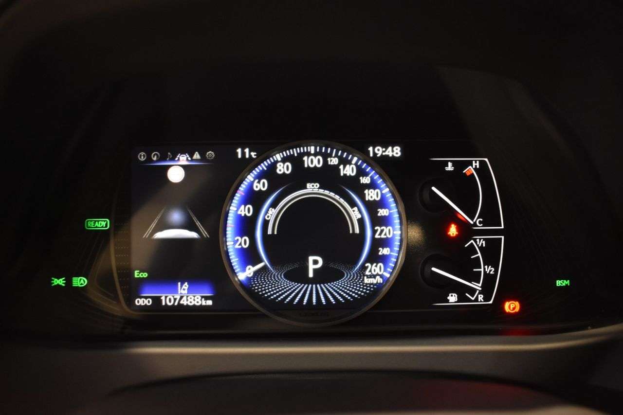 LEXUS UX en Minoautos