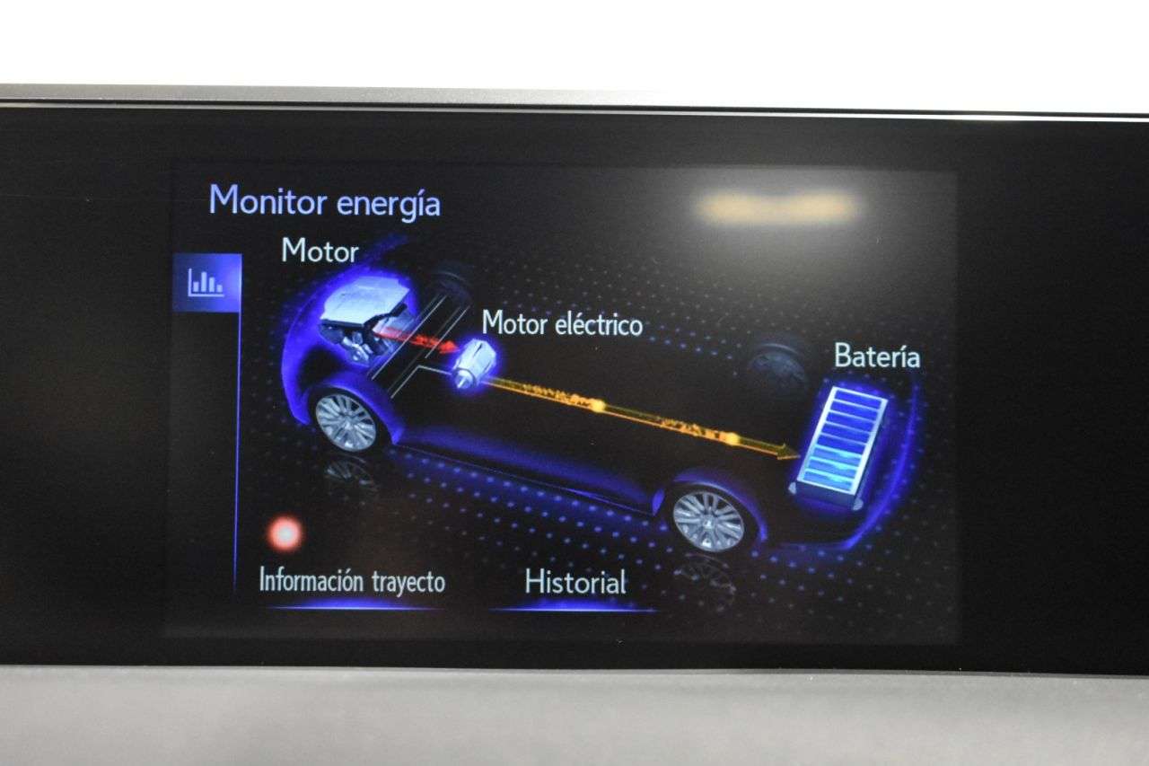 LEXUS UX en Minoautos