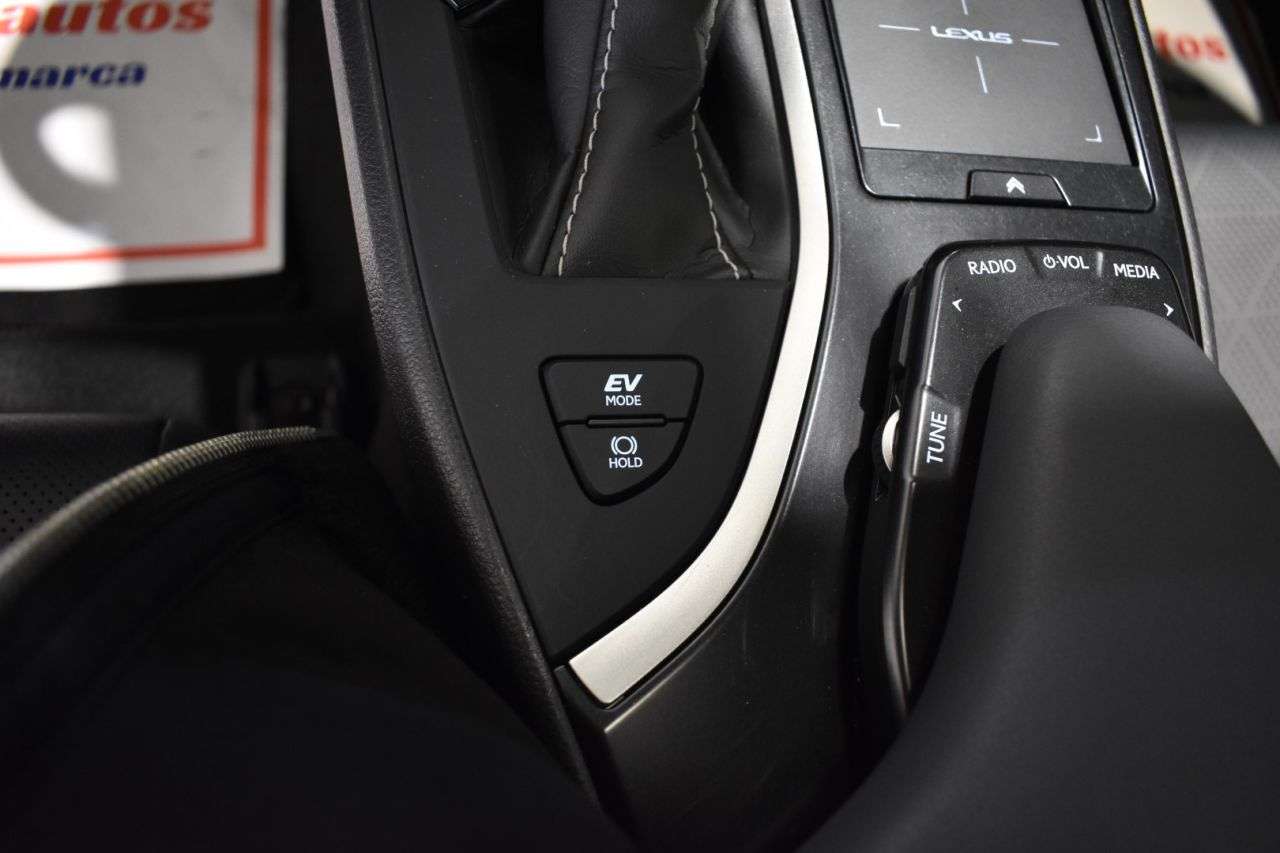 LEXUS UX en Minoautos