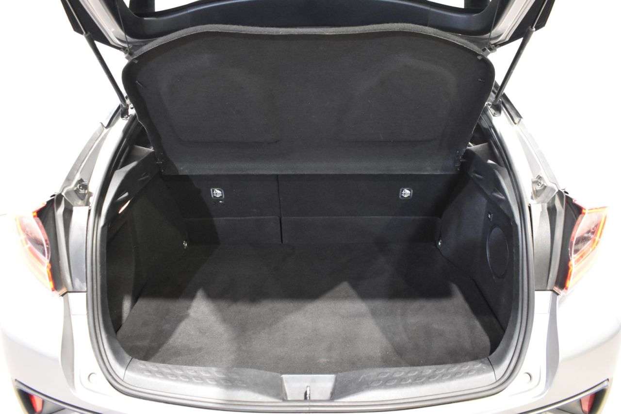 TOYOTA C-HR en Minoautos