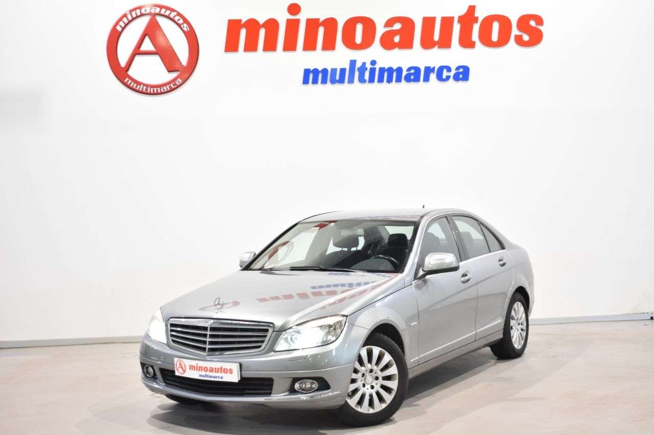 MERCEDES-BENZ CLASE C en Minoautos