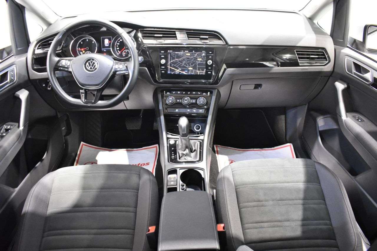 VW TOURAN en Minoautos