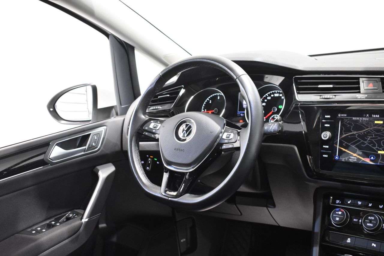 VW TOURAN en Minoautos