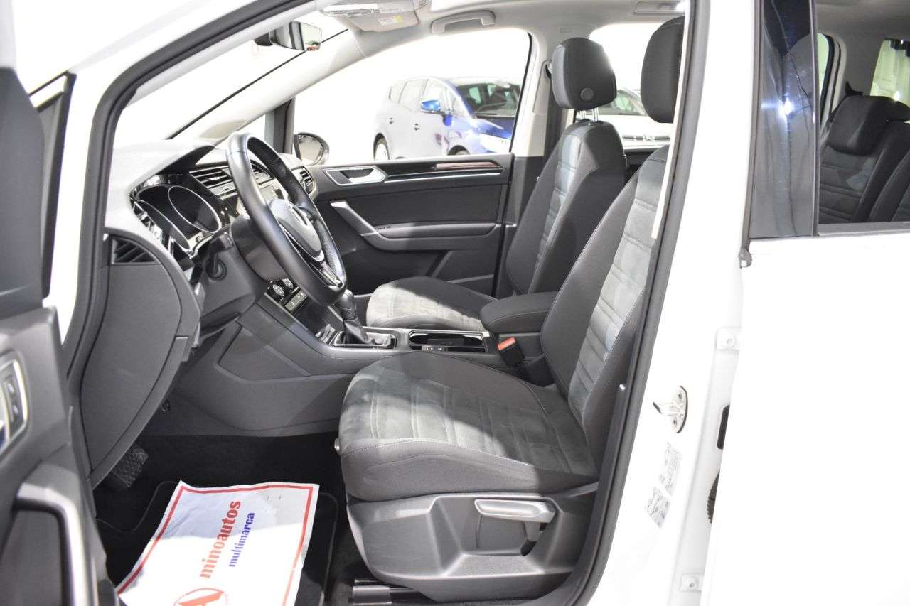 VW TOURAN en Minoautos