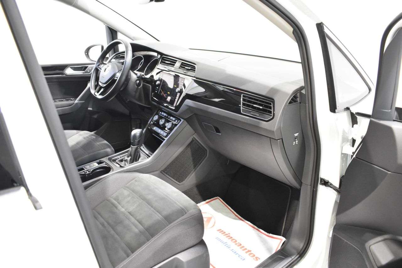 VW TOURAN en Minoautos