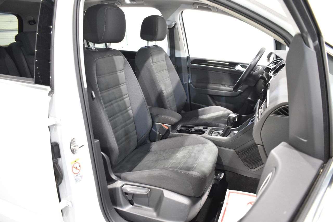 VW TOURAN en Minoautos