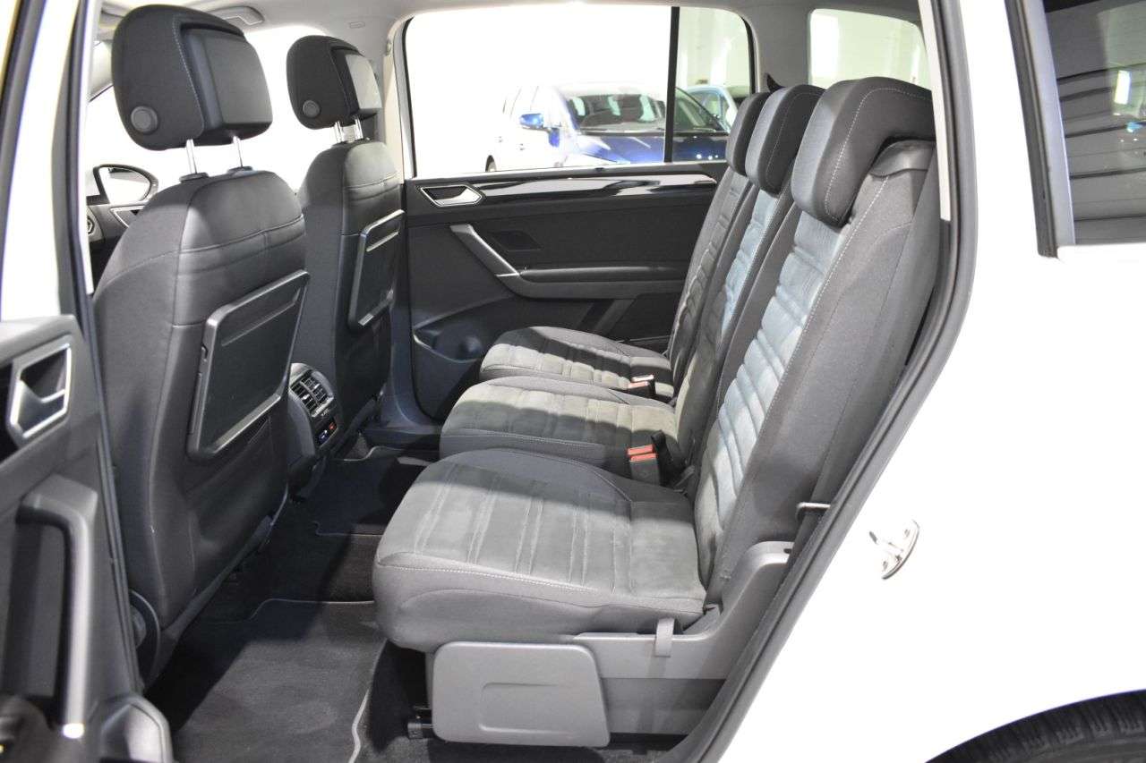 VW TOURAN en Minoautos