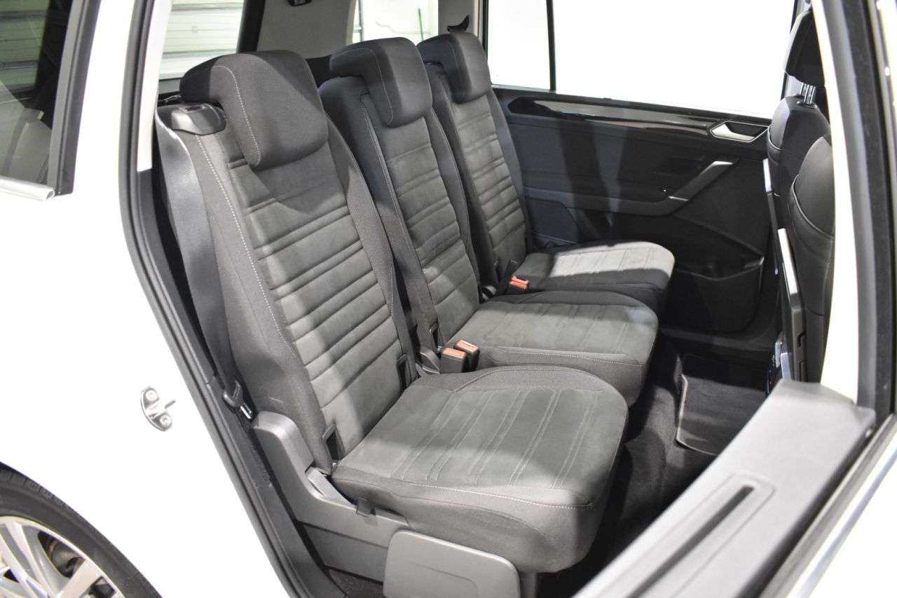 VW TOURAN en Minoautos