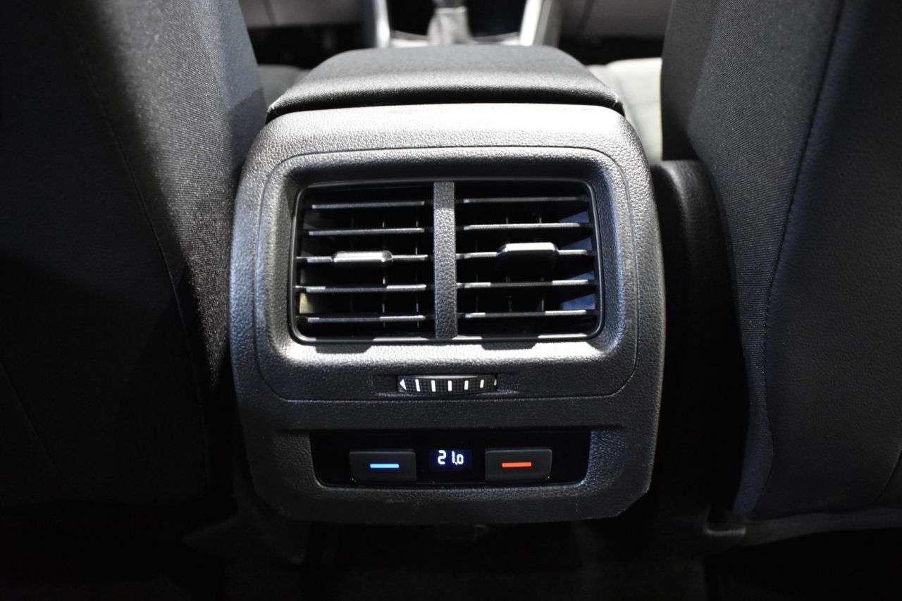 VW TOURAN en Minoautos