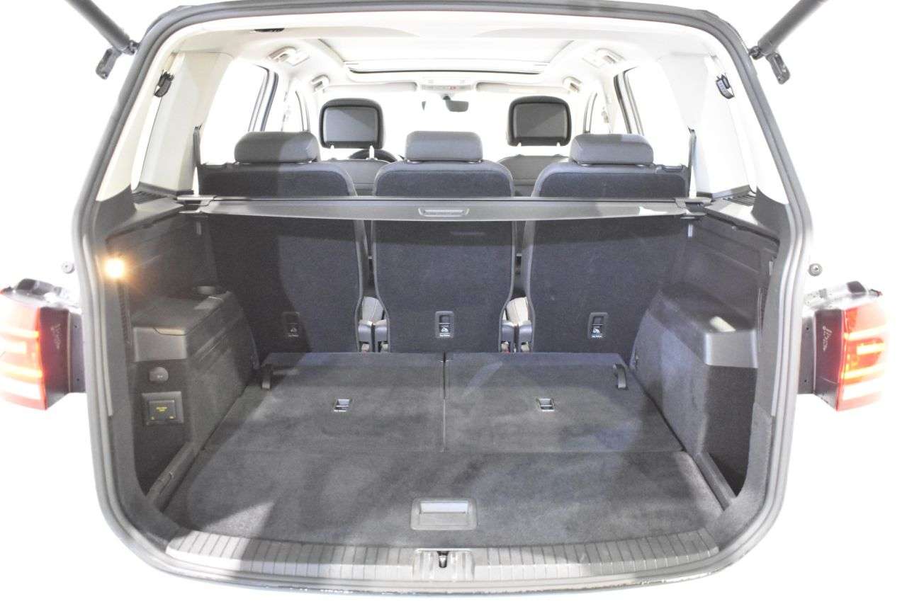 VW TOURAN en Minoautos