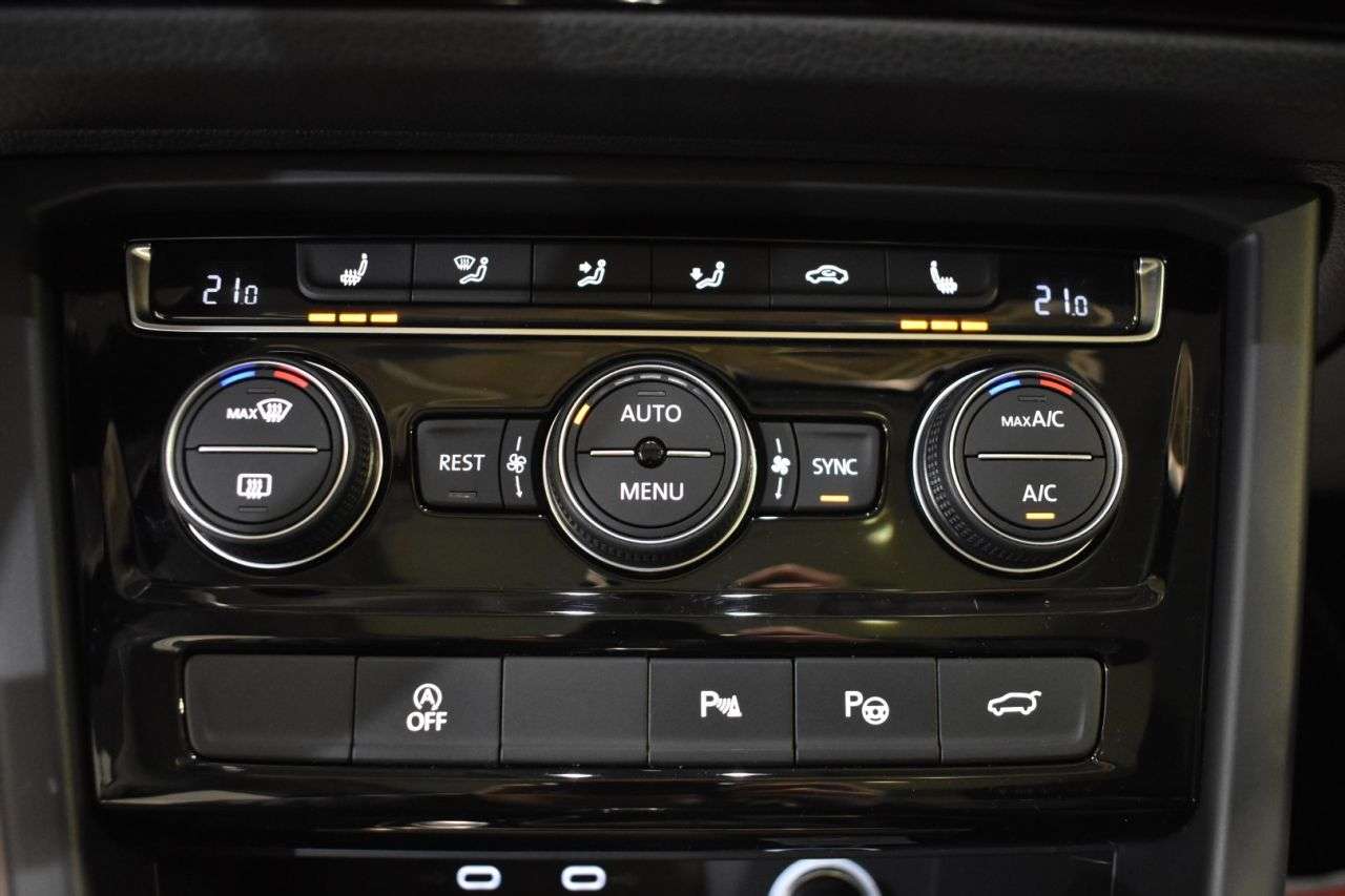 VW TOURAN en Minoautos