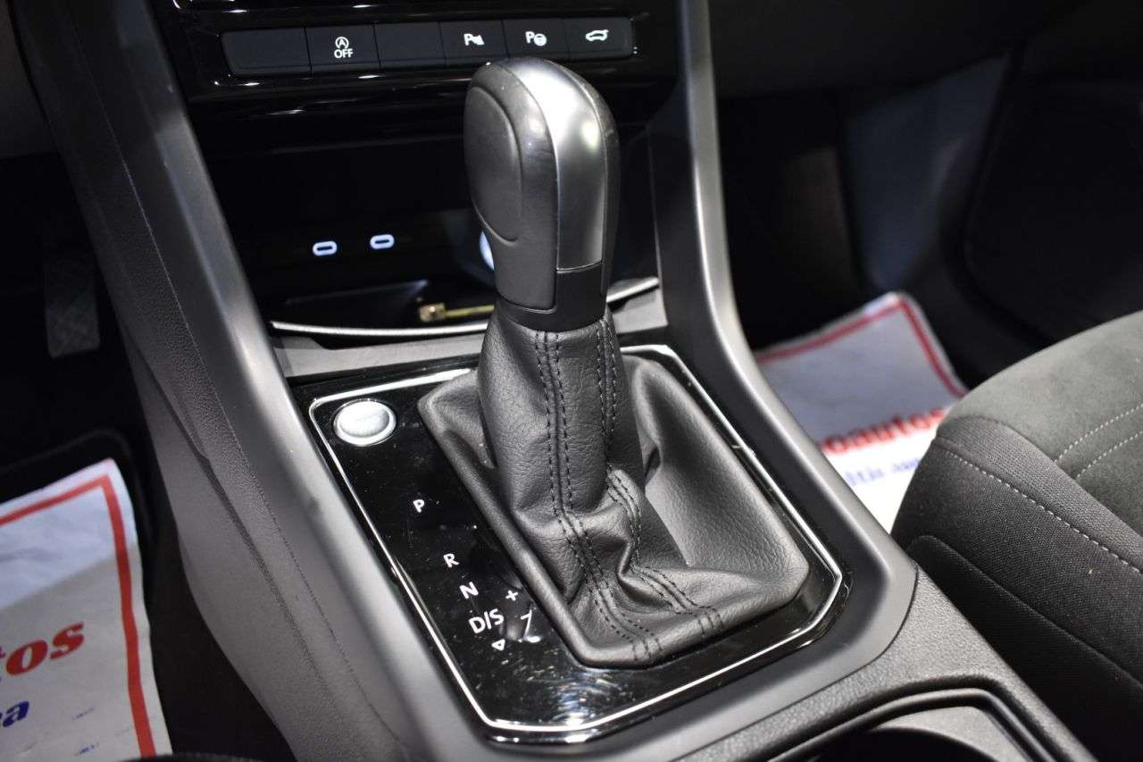 VW TOURAN en Minoautos