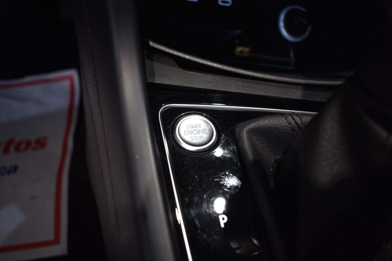 VW TOURAN en Minoautos