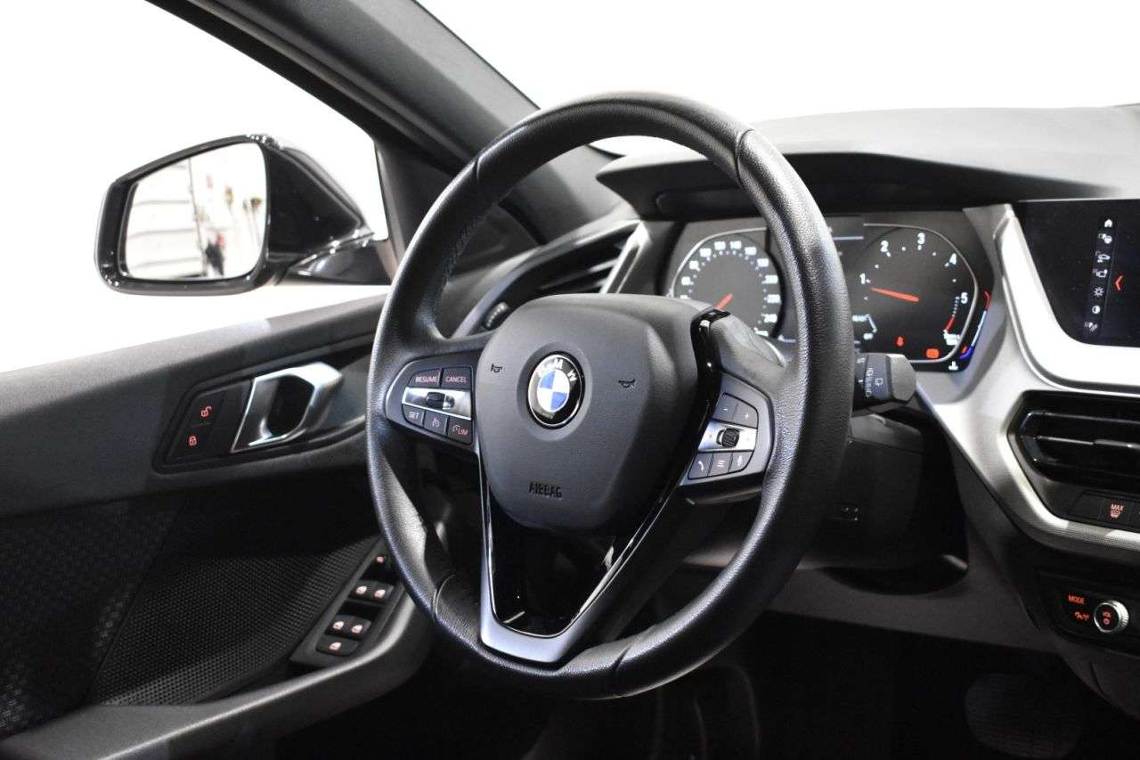 BMW SERIE 1 en Minoautos