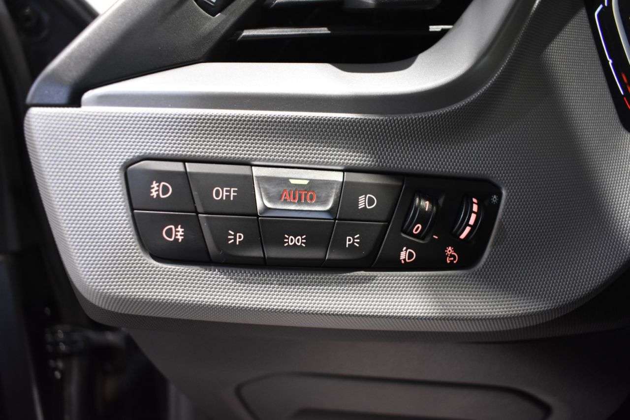 BMW SERIE 1 en Minoautos