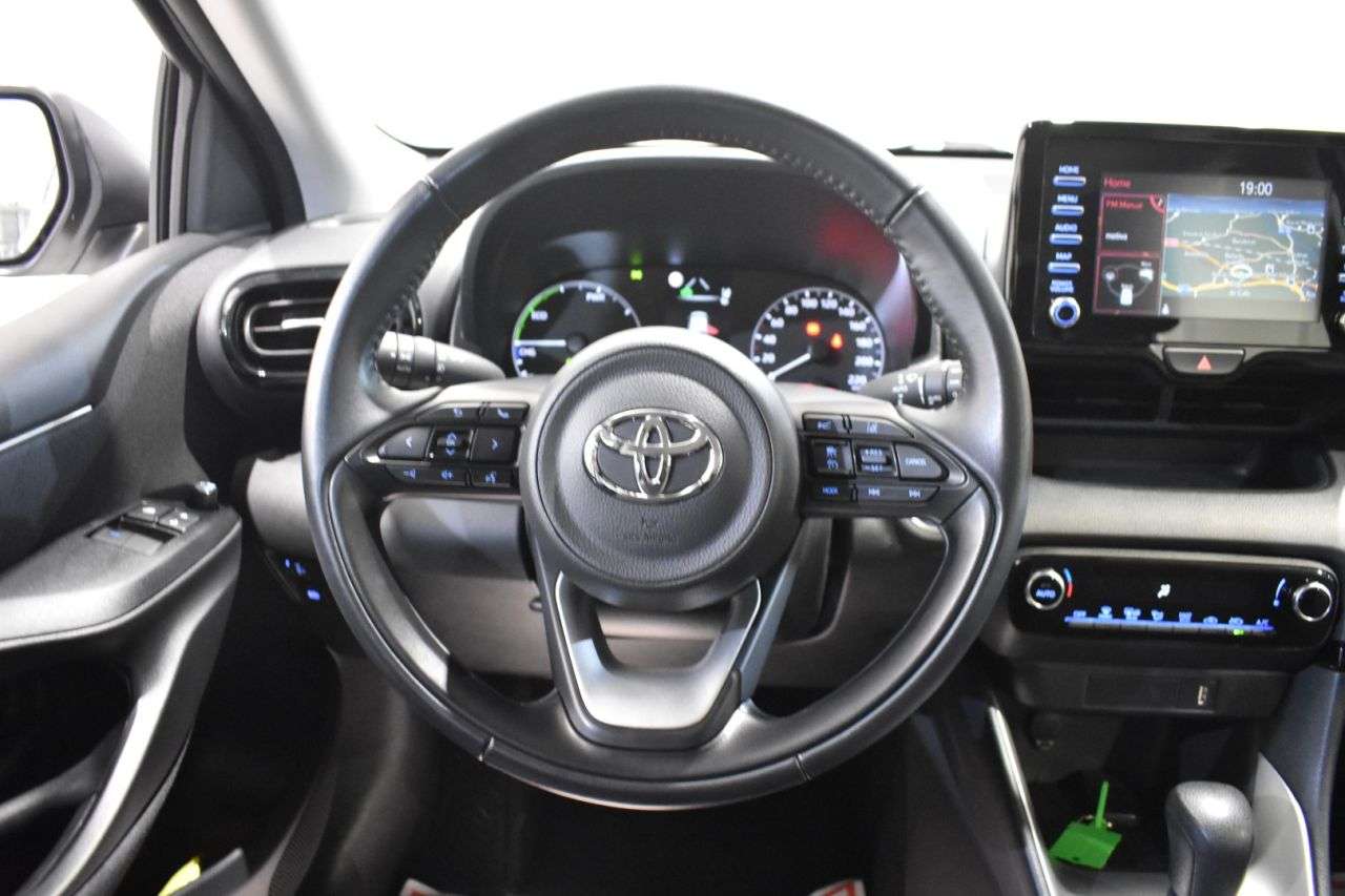 TOYOTA YARIS en Minoautos