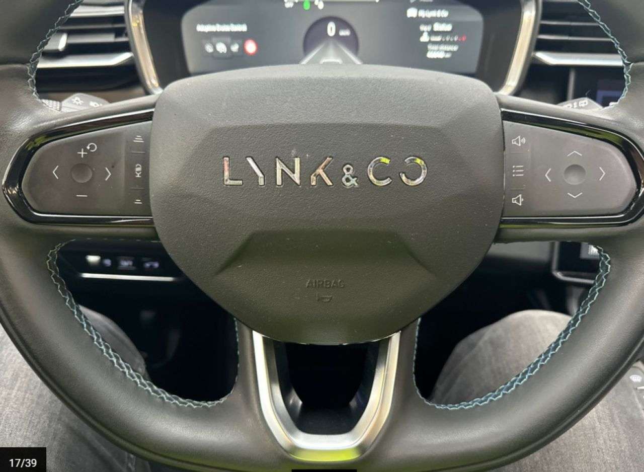 LYNK & CO 01 en Minoautos