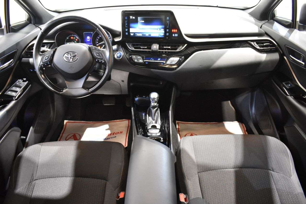 TOYOTA C-HR en Minoautos