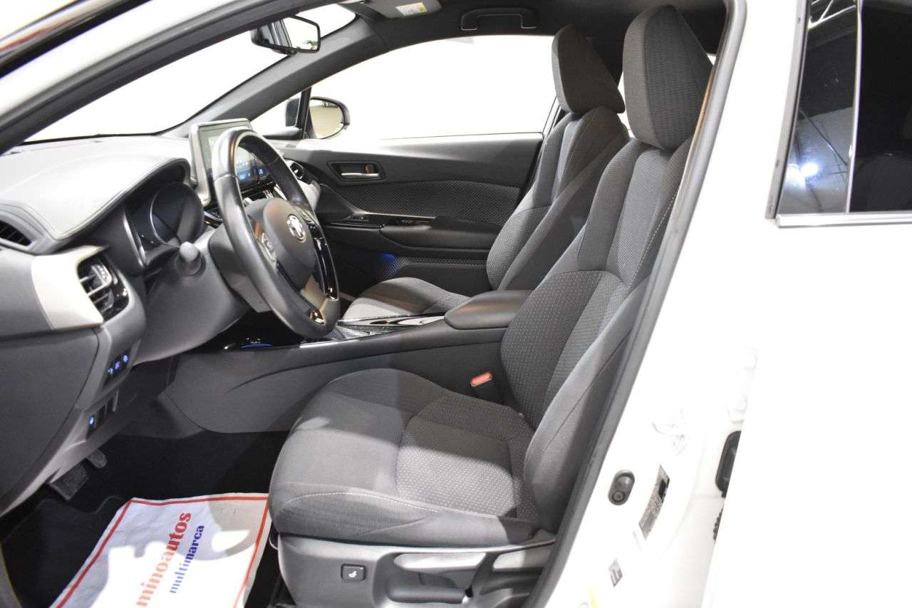 TOYOTA C-HR en Minoautos