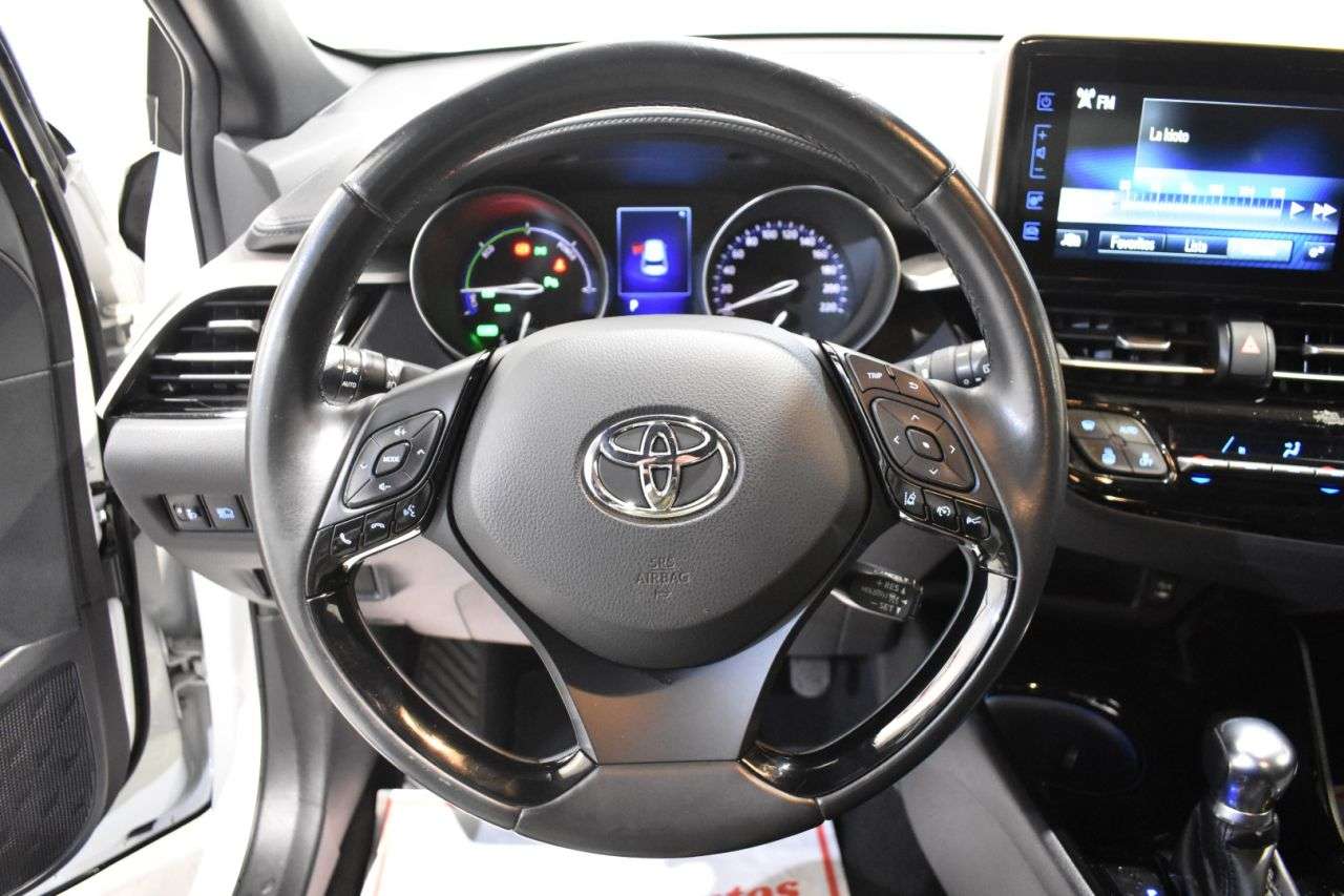 TOYOTA C-HR en Minoautos