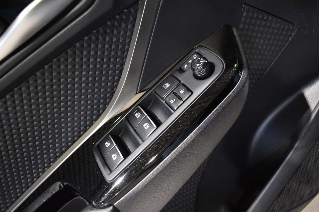 TOYOTA C-HR en Minoautos