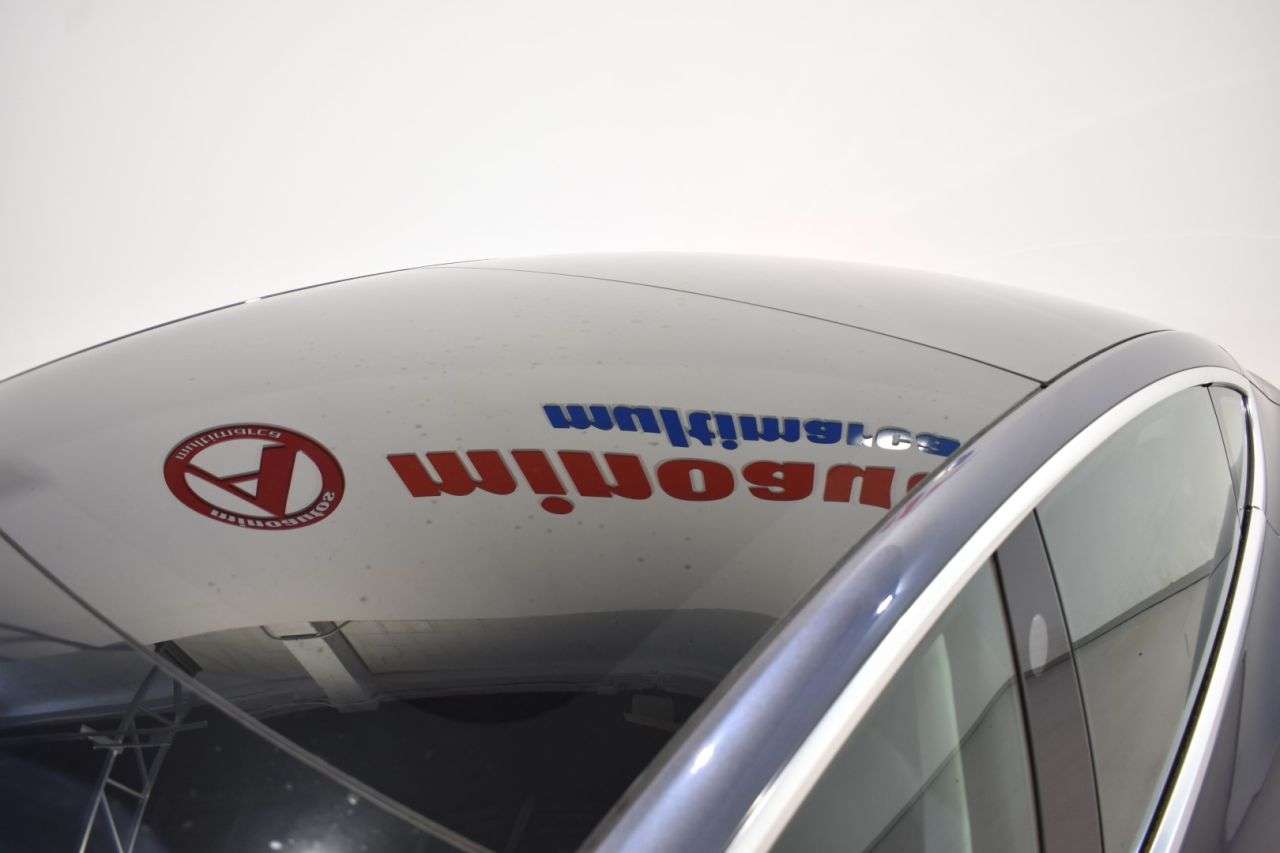 TESLA MODEL 3 en Minoautos