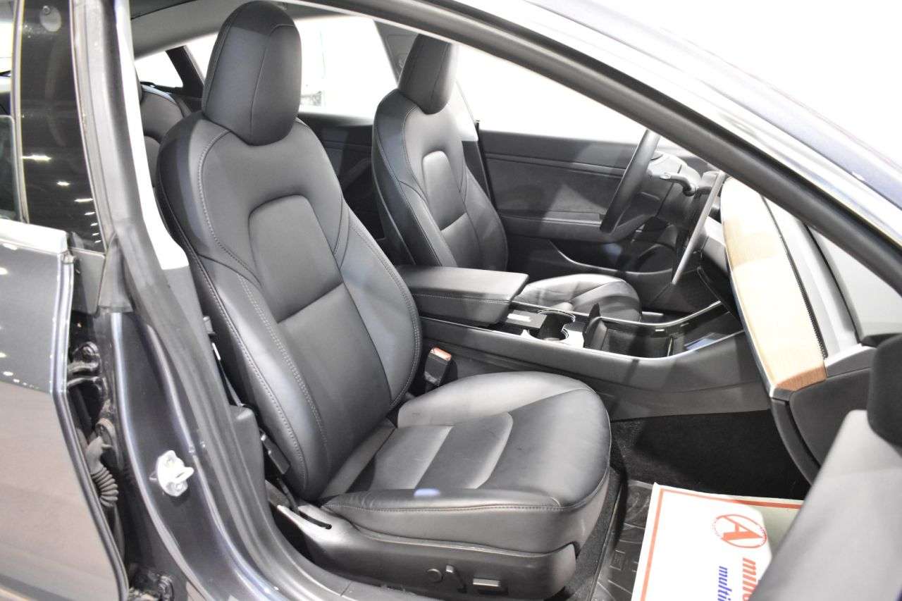 TESLA MODEL 3 en Minoautos