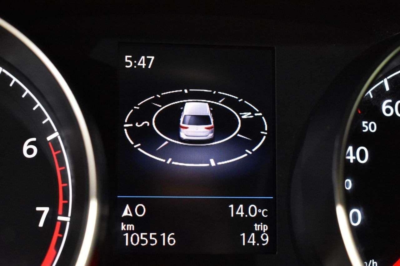 VW TOURAN en Minoautos